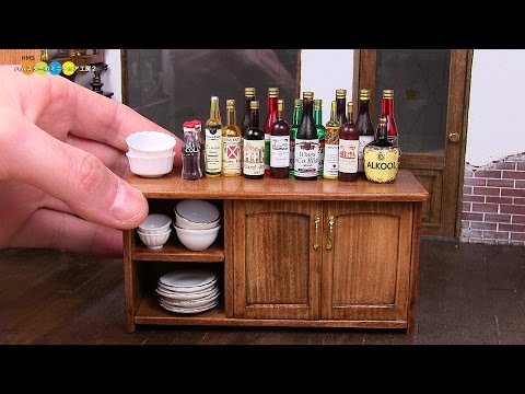 DIY Dollhouse items - Miniature Low Cupboard　ミニチュアローカップボード作り Video