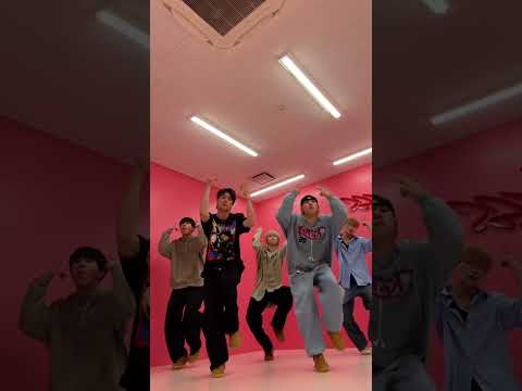 LOVE MAZE🫶 #BTS #LOVEMAZE #fyp #dance