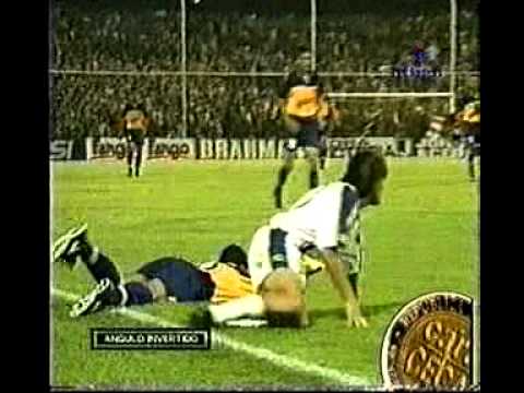 Voetbal Gruwelijkste Panna ooit R Riquelme