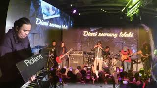 Download lagu Pretty Ugly - Diari Seorang Lelaki LIVE di Konsert Pretty Ugly 21 mp3