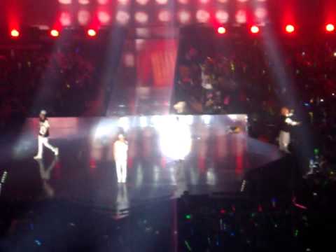 M.I.B - DASH (Men In Black) & G.D.M +talking FANCAM #MusicBankInBrazil (@fernandahgomes