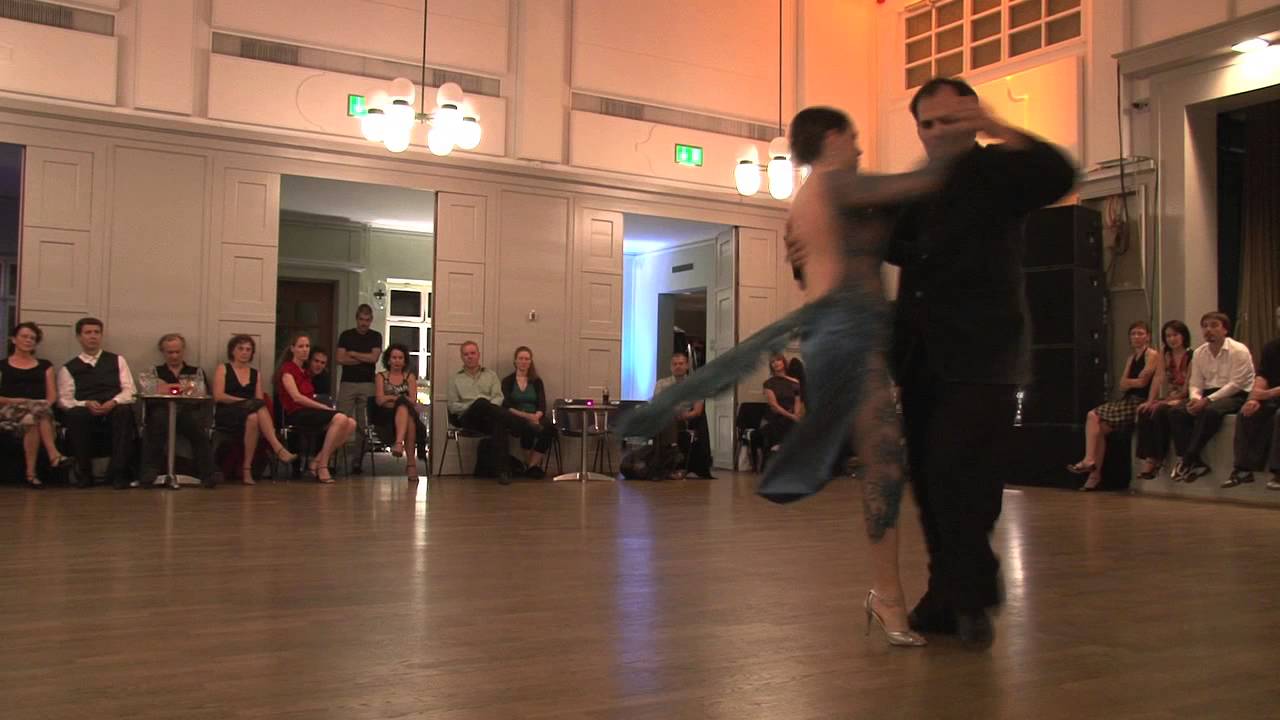 Daniela Pucci + Luis Bianchi tanzen "Androgyne"