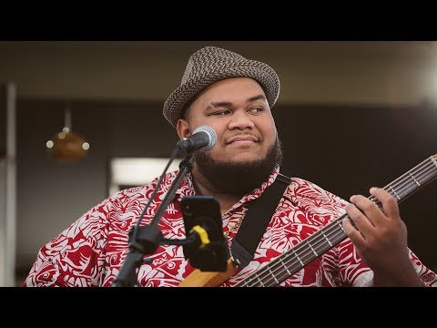 Josh Tatofi - Kaneohe (HI Sessions Live Music Video)