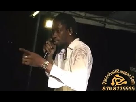 Bounty Killer @ Schoolers Showdown 2006 (Dissing Vybz Kartel, Beenie Man, D'Angel & Ninja Man)