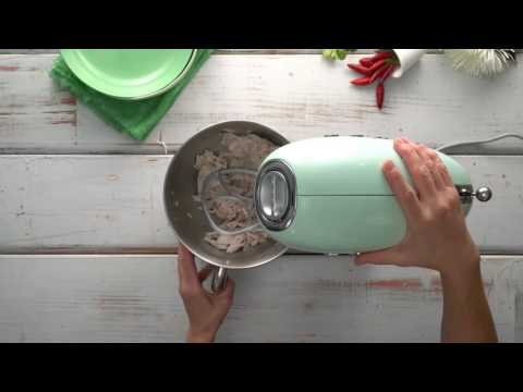 SMEG virtuvinis kombainas SMF03GREU video