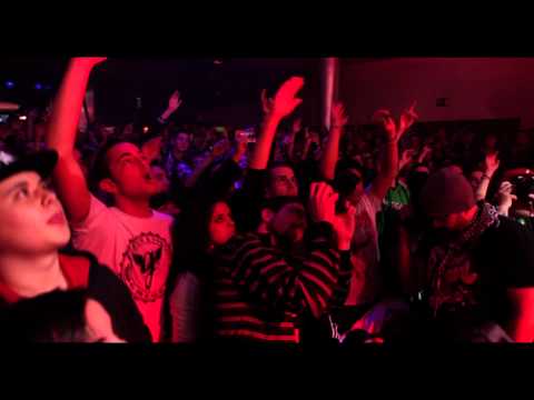 06 - Siempre hablando de mas (LIVE SALA HEINEKEN -END OF TOUR-  MADRID 2011)