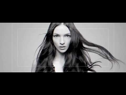 Givenchy Dahlia Noir behind the scene con Mariacarla Boscono TV Spot Perfume pubblicitario 72''