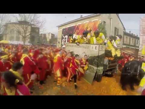 Carnevale d'Ivrea 2016 martedì i diavoli