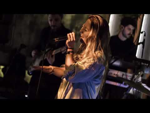 НИЯ - ТУК СЕГА