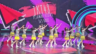 Download lagu Pesawat Kertas 365 Hari ~ JKT48 LIVE AT MEGA KONSER AROUND THE WORLD 2026 mp3