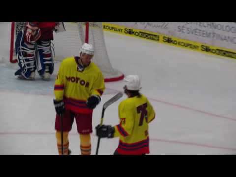 Old Boys Motor ČB - Veteráni ČR 7-3, 2016 (gól Václava Krále)