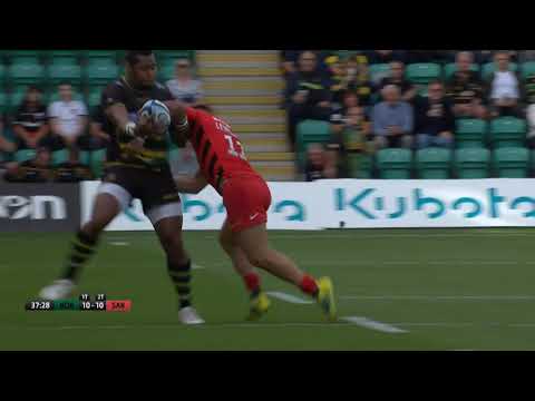 Naiyaravoro meets Billy Vunipola...