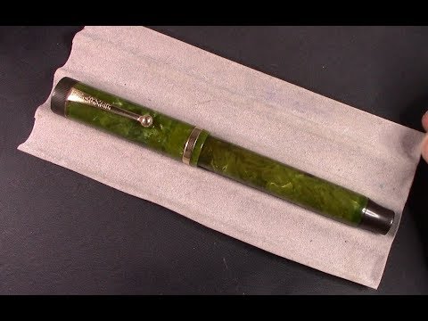 Parker Duofold Jade Senior Fountain Pen from the 1920s
