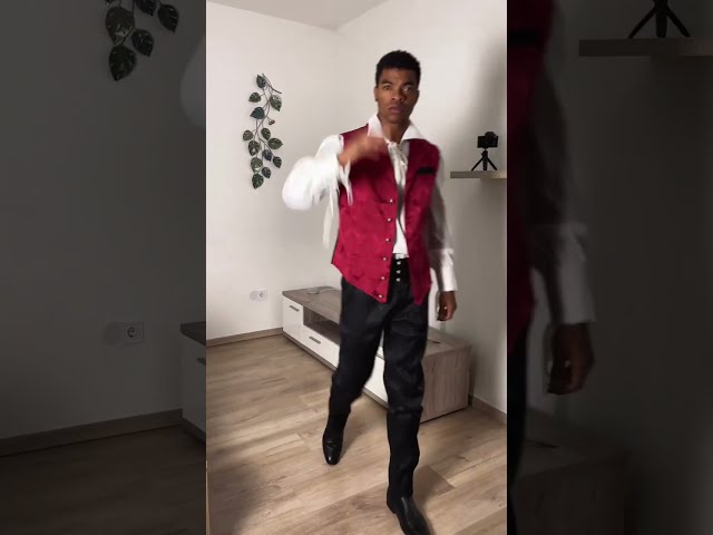 Vídeo relacionado con Making Victorian Costumes for Men (English Edition)