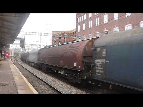 DB Cargo UK Class 66 no: 66186 @ Newport {622N} 30/10/2019.