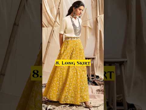 TOP-10 MOST BEAUTIFUL INDIAN TRADITIONAL OUTFITS FOR GIRLS 🙈✨ #shorts #india