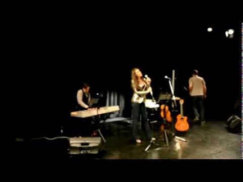 MAJA MARKOVIC - BEZ NADE (cover) - "VECE SA ZVEZDAMA"  TEATAR KULT