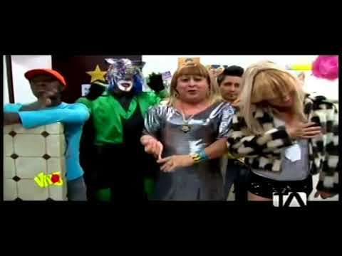 Escholita Solitaria, la Nominación y el Traje de Gala | Vivos Ecuador | Humor Ecuatoriano