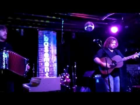 Song for my muse w/ Michael Webb at The Basement Nashville TN.