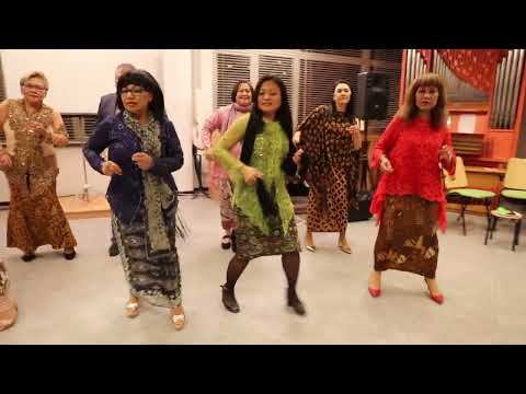 "Heer ik prijs Uw grote Naam" "Aku muji Asmane" Vocaal & Javaans tekst door Antoon Sisal