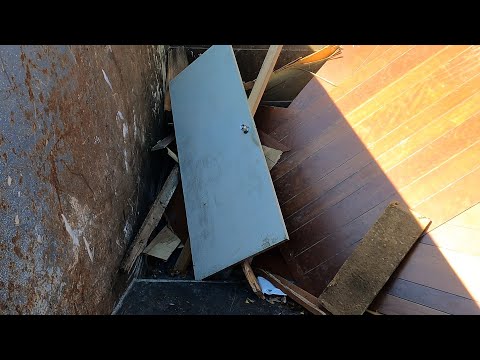 Satisfying Destruction | Compactor Crushes Wood, Doors & Furniture!