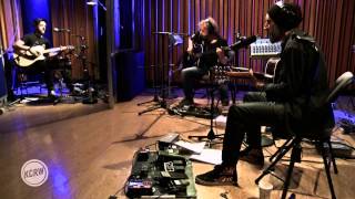 Fink performing &quot;Looking Too Closely&quot; Live on KCRW