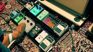 Video thumbnail for Two-Rock Traditional Clean - messing with pedals by Melon Farmer Sounds