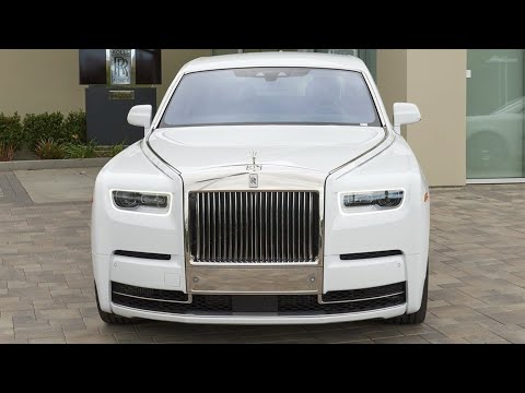 2022 Rolls-Royce Phantom