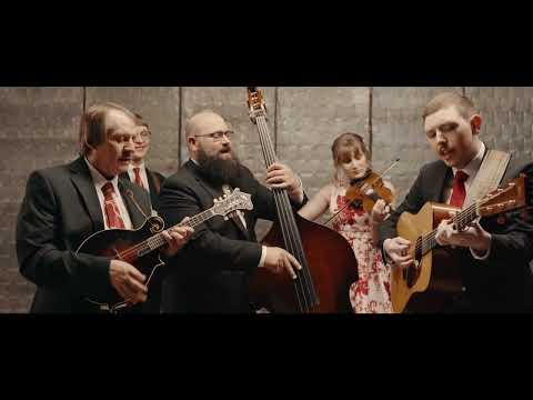 Tennessee Bluegrass Band - 'I'm Warming Up to an Old Flame' | Official Music Video