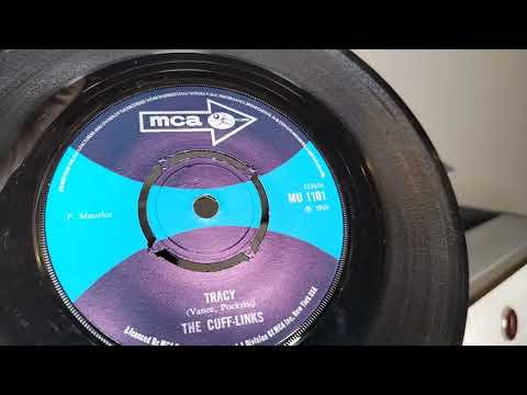 Tracy ~ The Cuff-Links ~ 1969 MCA 45rpm Vinyl Single ~ 1963 Bush SRP31D Record Player