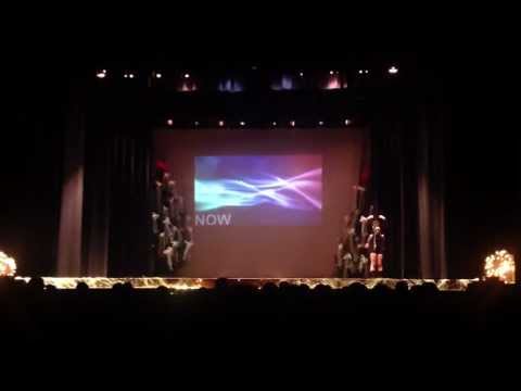 Passo a due - Saggio di Natale 2012 Officina delle arti