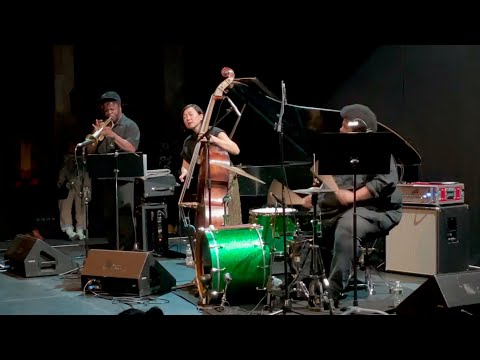 Linda May Han Oh w/Ambrose Akinmusire, Tyshawn Sorey | Performance Space NY 1/10/2025 (complete set)