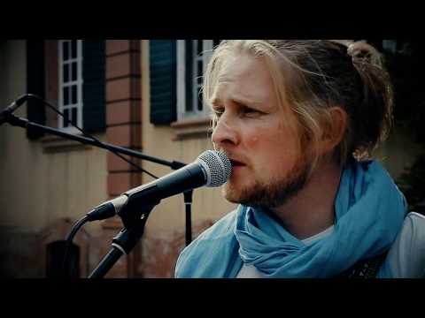 UNOJAH feat. ALI KEELER - MESSENGERS (acoustic sessions live at Schloss Ebnet)