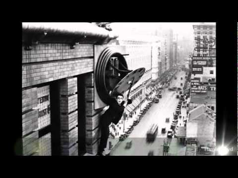 Broadway Bell-Hops, Irving Kaufman voc. - He's The last Word (1926)