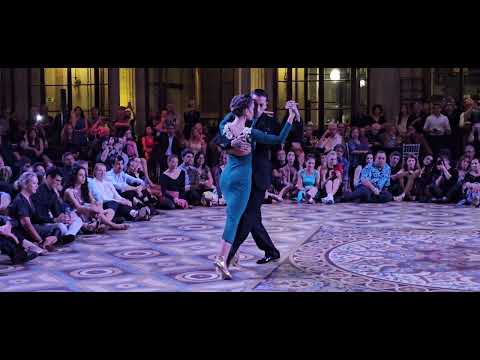 Julián Sanchez y Bruna Estellita. Carlos di Sarli-Destino de Flor. FI Tango 2025 Porto, Portugal-1/4