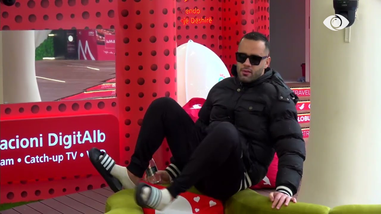 Nuk kam ndonjë qejf të madh ta shoh me bikini në…/ Vijon biseda mes Mateos dhe Rogertit