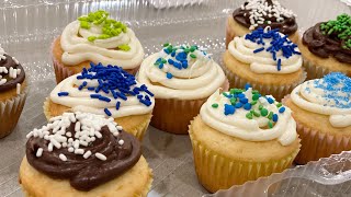 Vanilla Cupcakes | Box Mix CUPCAKES | Insanely Moist Cupcakes | HOW YUMMY