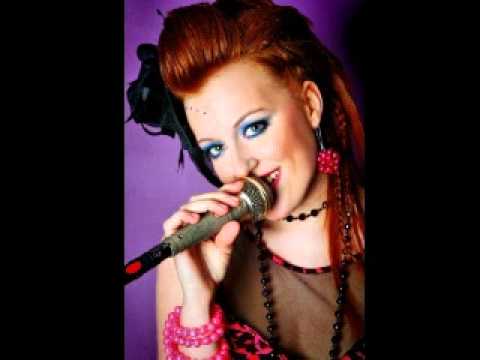 Magdalena Kusiak - laureatka Festiwalu B. Klimczuka, Kozienice 2005r.