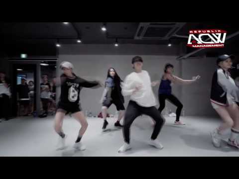 Acw star - goyang minak jinggo