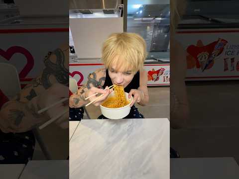 Fuimos a las 2:00 am a comer ramen en una tienda sin trabajadores 🇰🇷