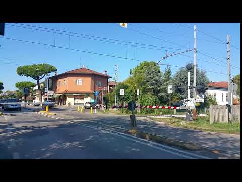 PASSAGGIO A LIVELLO CON SEMIBARRIERE A CERVIA