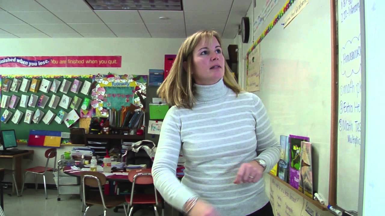 Teacher monitors learning through effective assessment - Example 9