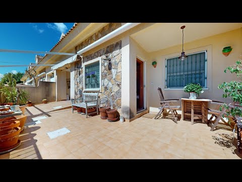 Chalet de 4+1 dormitorios con jardín y patio en San Pedro del Pinatar