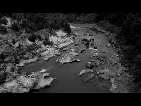 Meliquina y sus alrededores en Blanco y negro .Hecho con un Drone DJI Mini 5 Pro