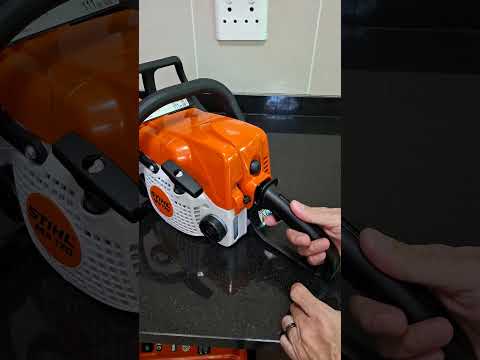 How to engage full choke for a 🥶 cold start on Stihl ms170 chainsaw #michaelstoolbench #stihl #ms170