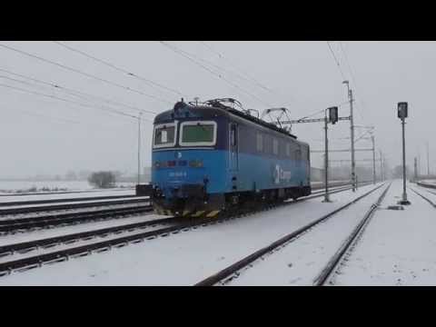 123.025-9 ČD Cargo jako Lv odjíždí za SC 510 na 1.traťovou kolej