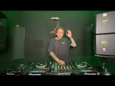 Techne - Riot.scampia - 051 - 05/06/22 - Dj set