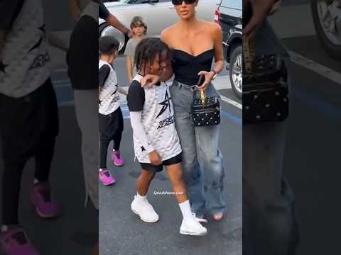 #KimKardashian scolds her son #SaintWest for flipping off paparazzi 👀 #KanyeWest