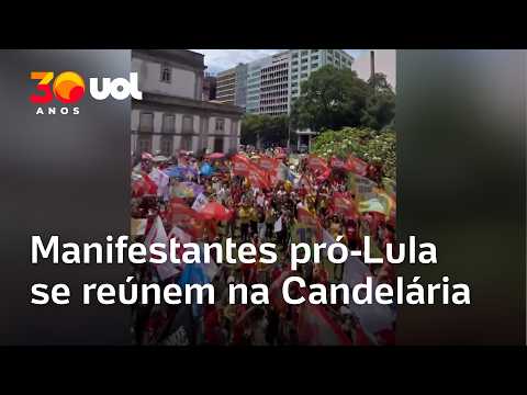 Apoiadores de Lula se reúnem na Candelária, no Rio, em ato antes de debate contra Flávio