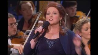 &quot;June is bustin&#39; out all over&quot; - Complete with Dance Music - John Wilson conducts